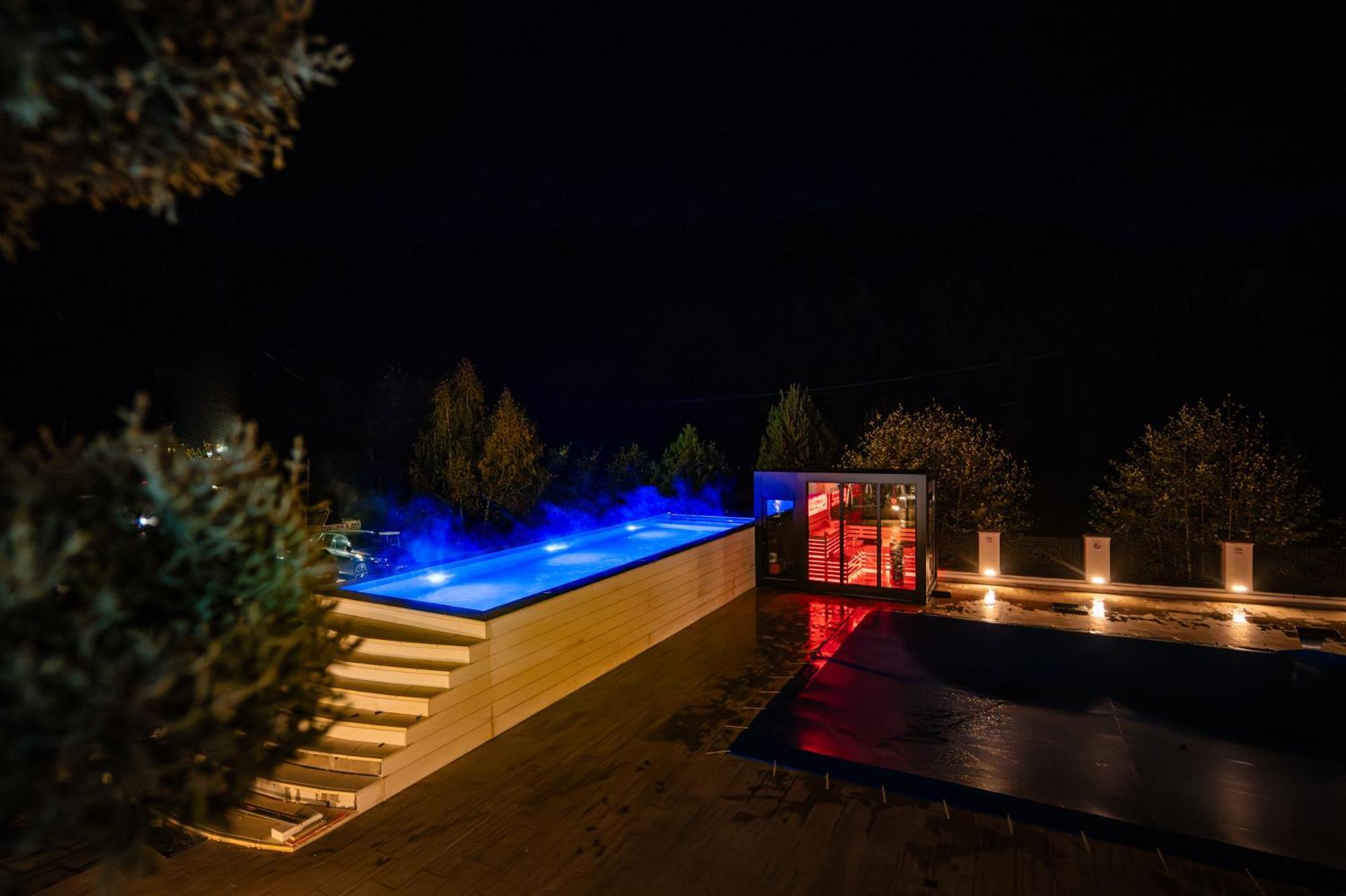 Carpentiere Arena Hotell Răşinari Eksteriør bilde