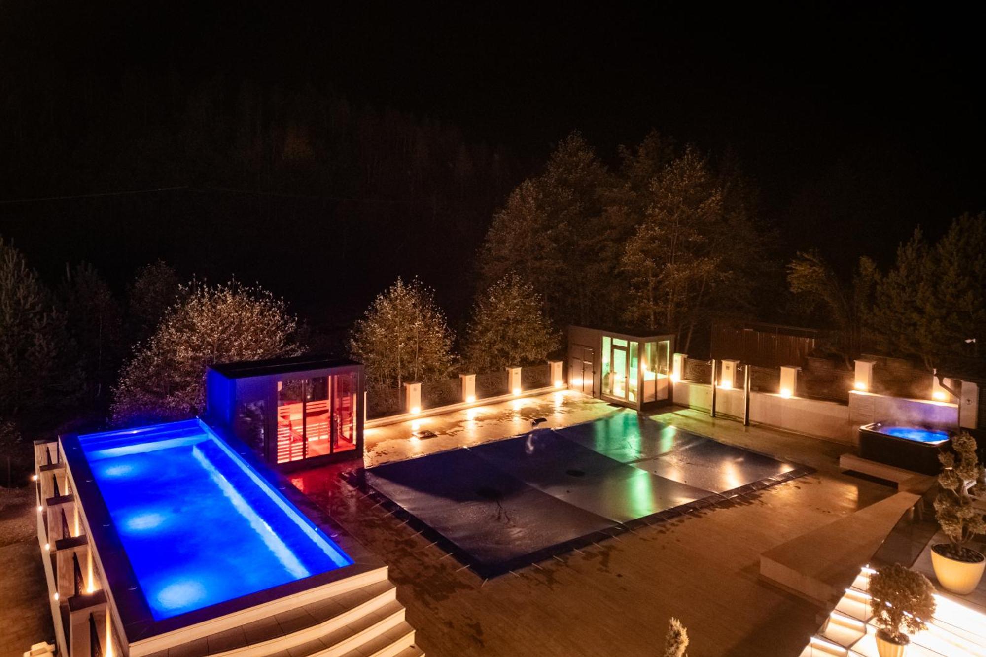Carpentiere Arena Hotell Răşinari Eksteriør bilde