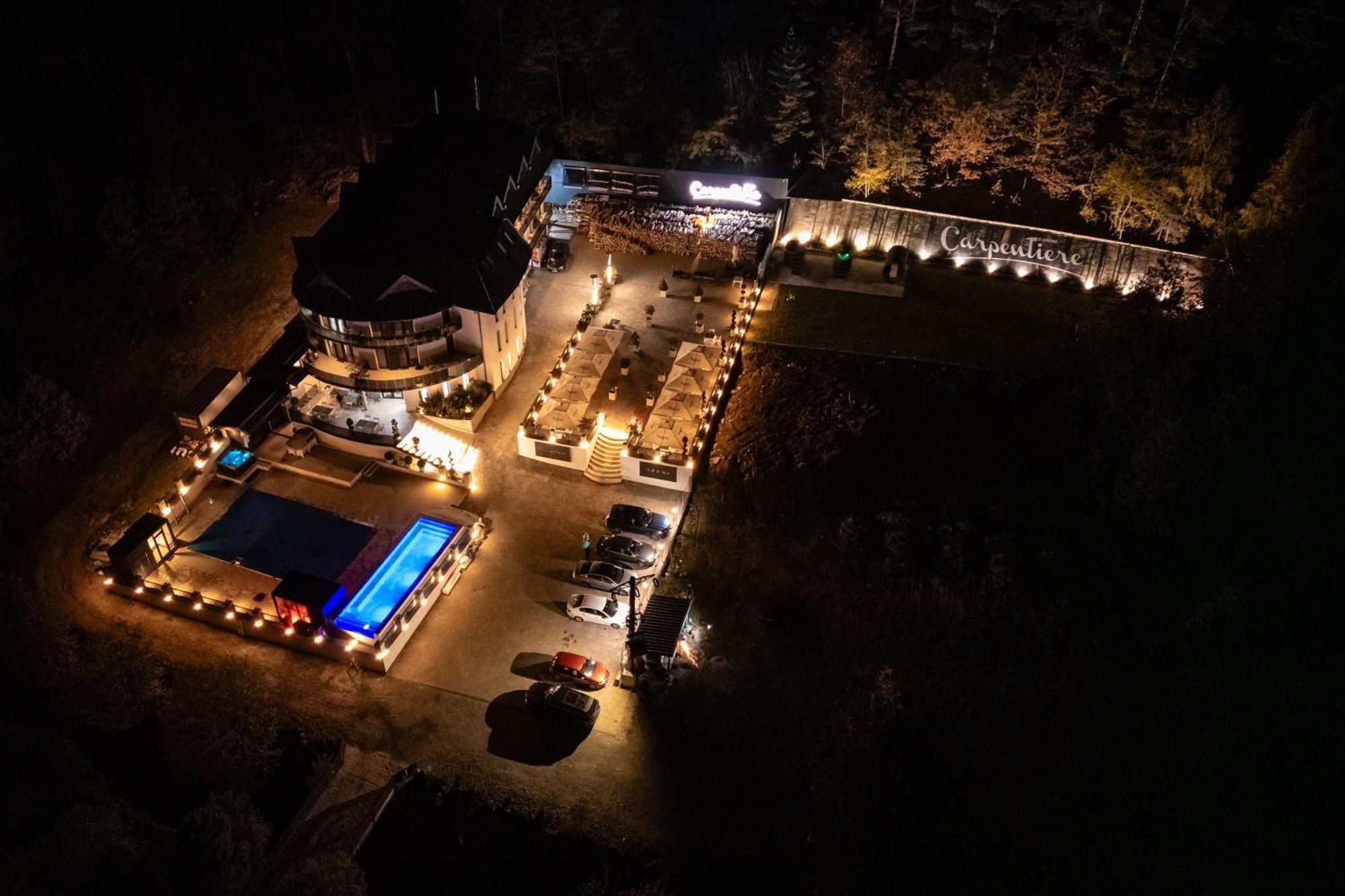 Carpentiere Arena Hotell Răşinari Eksteriør bilde