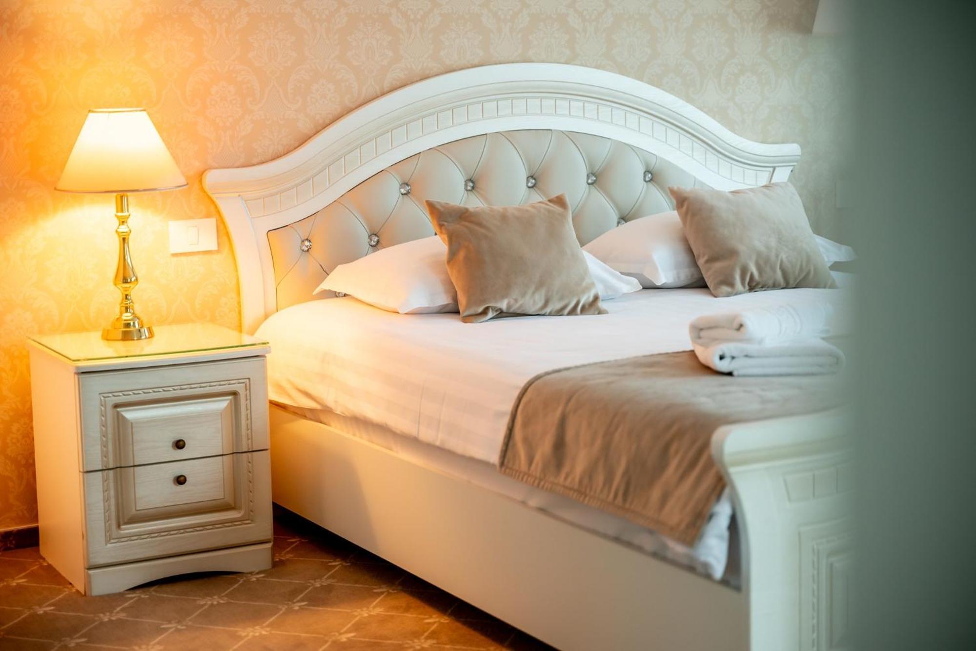 Carpentiere Arena Hotell Răşinari Eksteriør bilde
