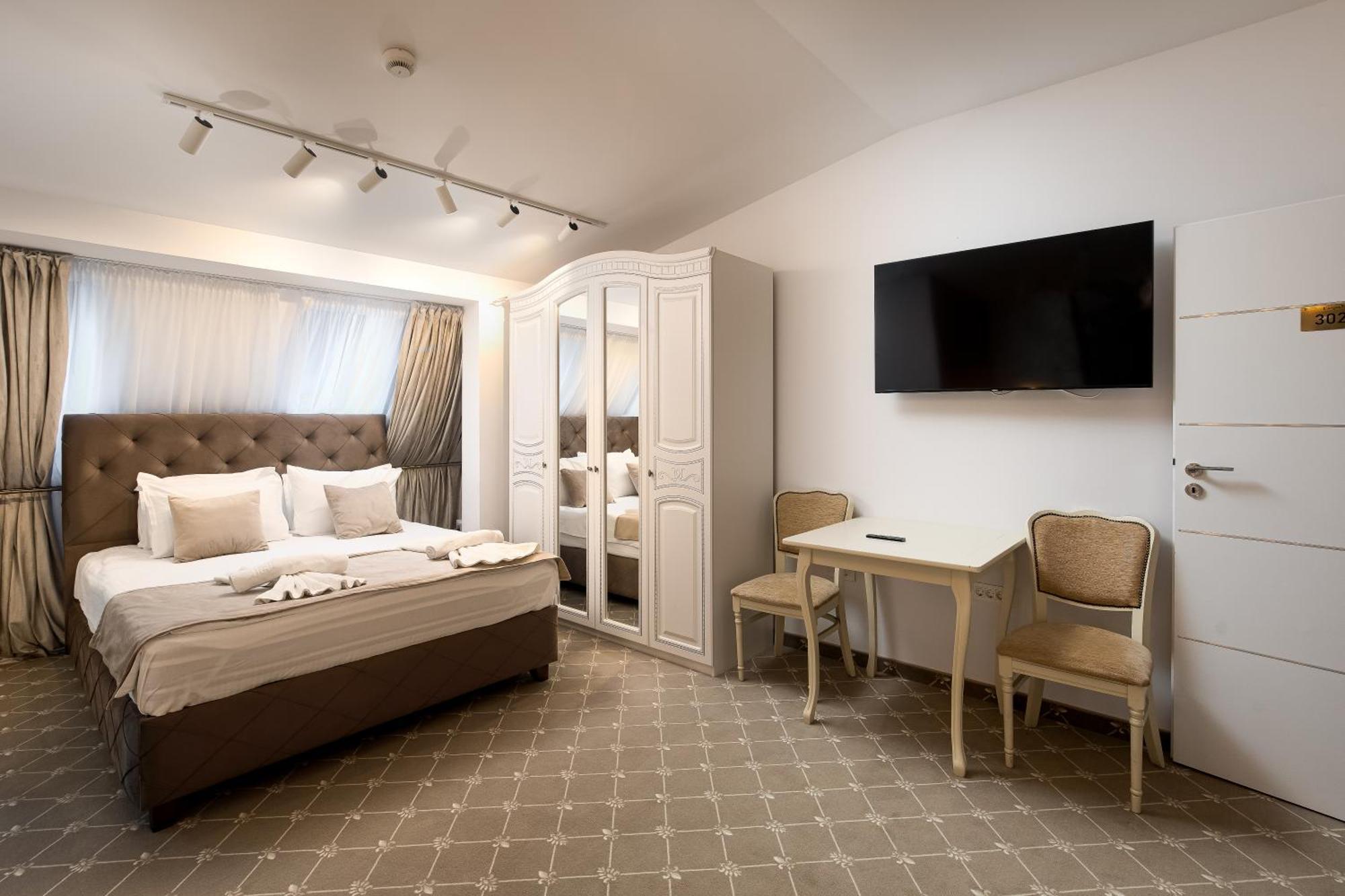 Carpentiere Arena Hotell Răşinari Eksteriør bilde